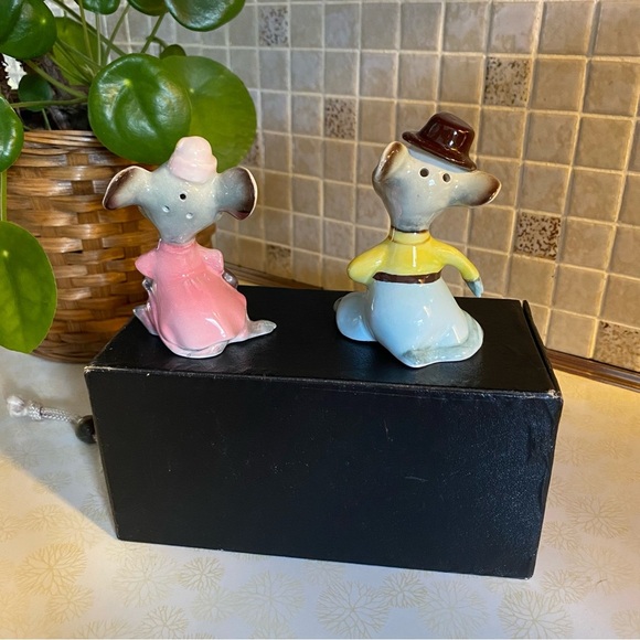 Vintage PY Mice salt & pepper shakers Kitsch anthropomorphic mouse couple rats - Picture 4 of 4